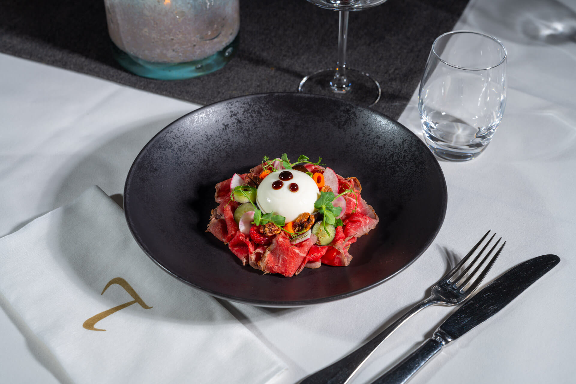 Een foto van burrata, wat verkrijgbaar is bij Bistro T-Bone